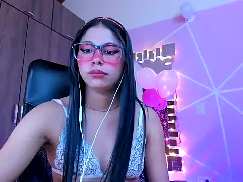 Snapshot of _ALLYSON18_ chatting on March 22, 2025, 5:52 pm ALLYSON18 online show from March 22, 2025, 5:52 pm