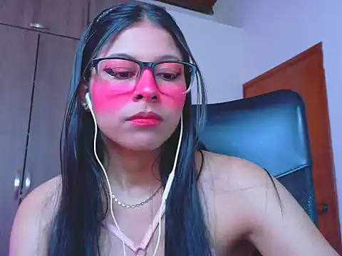  ALLYSON18  online show from February 9, 2026, 2:21 pm