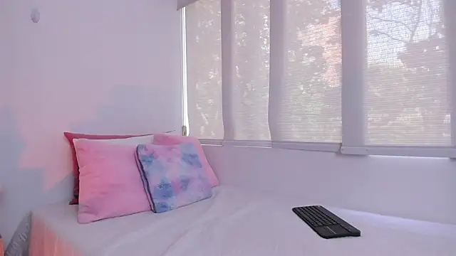 Snapshot of Brisa_blue chatting on January 15, 2025, 3:07 pm Brisa blue online show from January 15, 2025, 3:07 pm