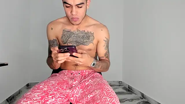 Snapshot of mikee_scooth chatting on January 16, 2026, 3:05 pm mikee scooth online show from January 16, 2026, 3:05 pm