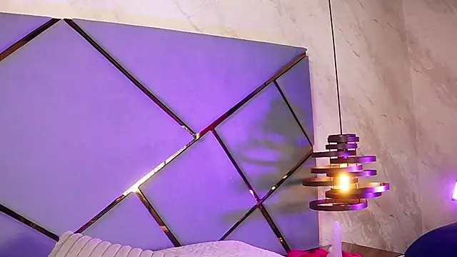 ammy durand online show from November 11, 2025, 7:14 pm