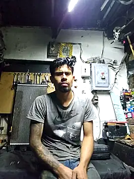 Menpolla hot online show from November 11, 2025, 5:07 am