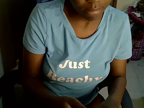 Caryyyl online show from April 9, 2026, 10:59 pm