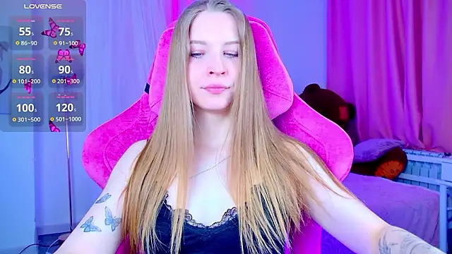 CuteMousee online show from March 26, 2026, 8:20 am