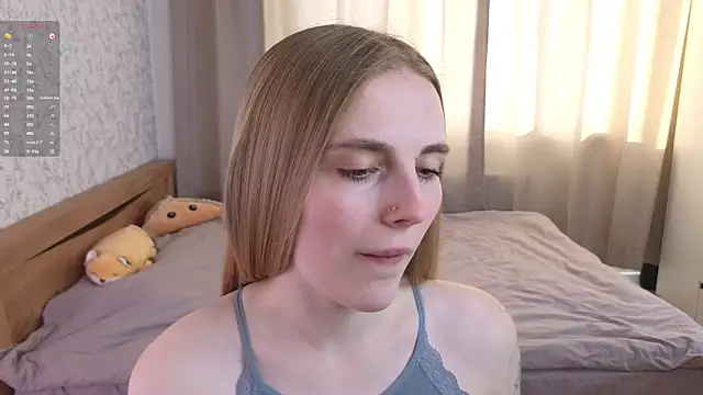 Snapshot of HalieCross chatting on February 11, 2025, 6:30 am HalieCross online show from February 11, 2025, 6:30 am