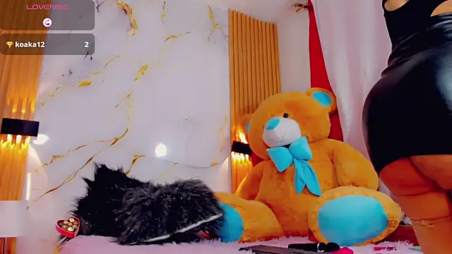 BrendaSquirtx online show from February 20, 2025, 5:29 pm