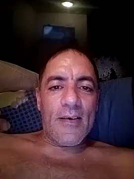 ELMOTHEFUCKER69 online show from September 15, 2025, 9:31 am