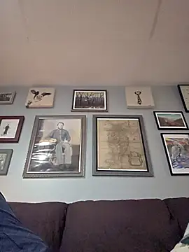 Icebearsticlese online show from April 10, 2026, 3:01 am