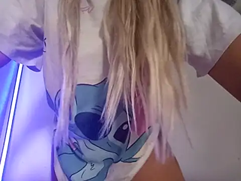 niunia19 online show from October 30, 2025, 10:16 am