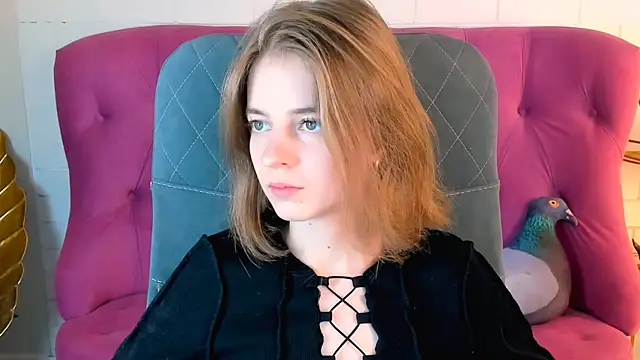 TinaDavil online show from December 4, 2024, 5:44 pm