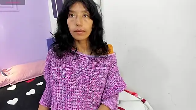 karolinee 66  online show from December 4, 2025, 3:27 am