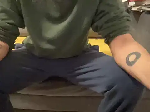 4small4inchlol online show from January 11, 2026, 4:12 pm