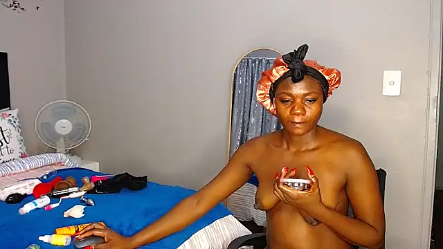 Snapshot of MissBigNipples chatting on March 20, 2026, 2:27 am MissBigNipples online show from March 20, 2026, 2:27 am