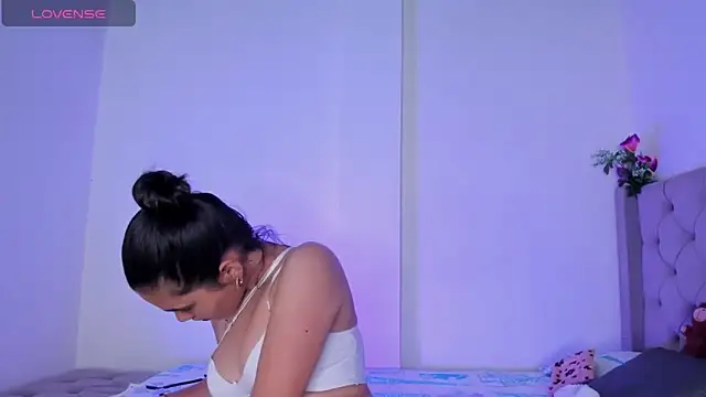 samara jonness online show from April 8, 2026, 4:12 am