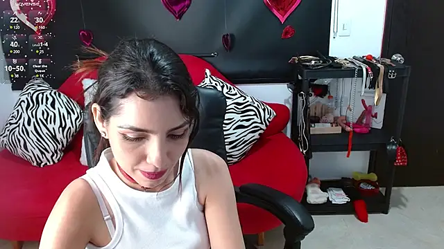 Carolaine69  online show from February 26, 2025, 5:39 pm