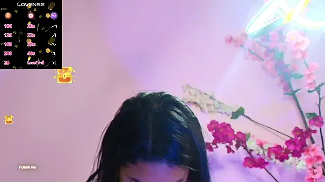 almendraevans online show from March 22, 2025, 3:09 pm