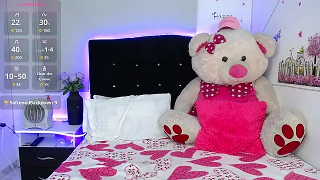 Snapshot of Daiyan_Collins chatting on December 4, 2024, 3:26 am Daiyan Collins online show from December 4, 2024, 3:26 am