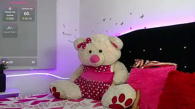 Snapshot of Daiyan_Collins chatting on February 13, 2025, 5:26 am Daiyan Collins online show from February 13, 2025, 5:26 am