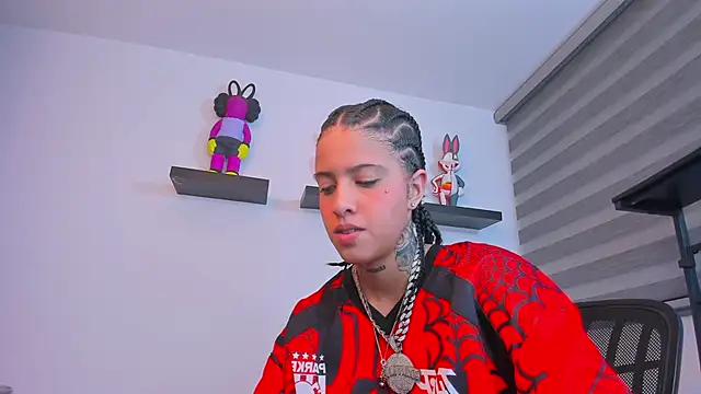 Gangster Girl online show from November 6, 2025, 3:29 am