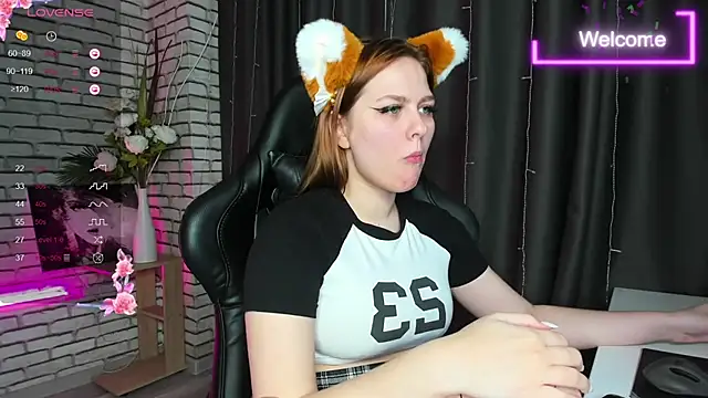Snapshot of Lasly_Fox chatting on January 24, 2025, 3:43 am Lasly Fox online show from January 24, 2025, 3:43 am