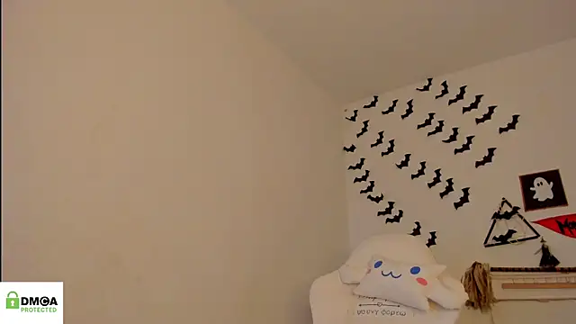 meganthompsonn22 online show from October 26, 2025, 5:41 pm