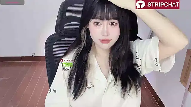 Naixue-520 online show from September 12, 2025, 3:39 am