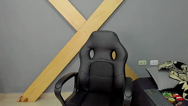 jamesinked  online show from December 26, 2024, 3:42 pm