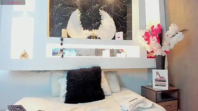 Cinthya mjs online show from September 29, 2025, 12:10 pm