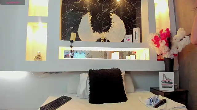 Cinthya mjs online show from October 9, 2025, 12:36 pm