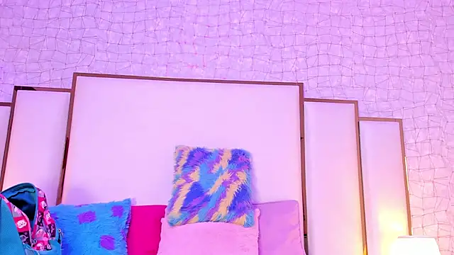 Victoriaa millers online show from February 4, 2025, 3:11 am