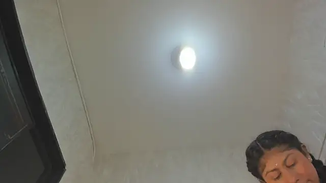 Victoriaa millers online show from October 30, 2025, 7:14 pm