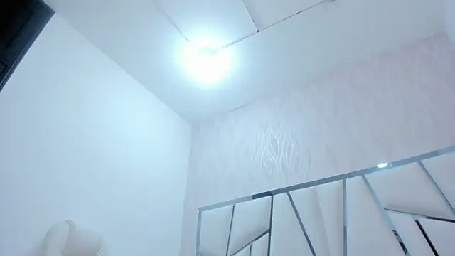 Victoriaa millers online show from November 12, 2025, 7:24 pm