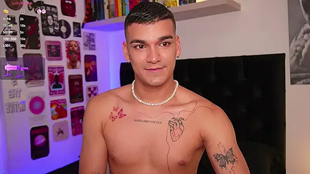 AlaJames X online show from December 18, 2024, 2:21 am