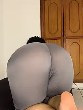 Snapshot of Mrskary chatting on October 11, 2025, 9:13 pm Mrskary online show from October 11, 2025, 9:13 pm