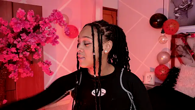 Elith noa online show from October 16, 2025, 7:26 pm