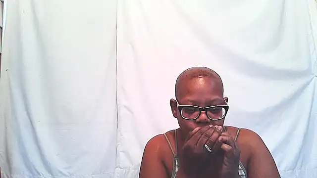 Snapshot of PrettysWorld chatting on June 1, 2026, 9:55 am PrettysWorld online show from June 1, 2026, 9:55 am