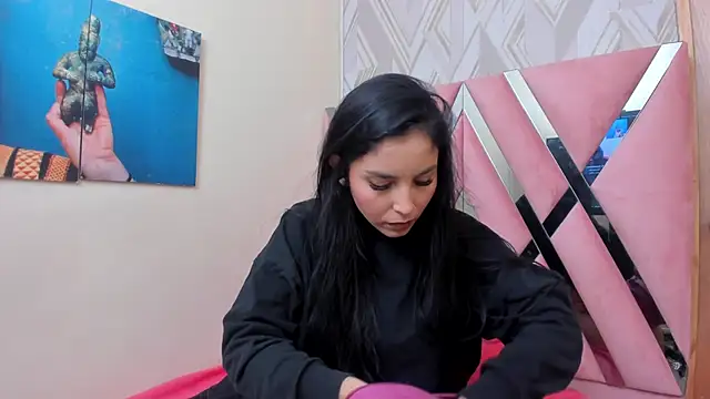  miaquevedo  online show from January 31, 2025, 12:18 pm