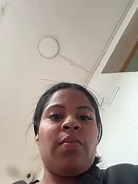 SussiSotto online show from December 21, 2024, 6:44 pm