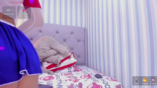 Snapshot of LINASTARK chatting on December 4, 2024, 7:39 am LINASTARK online show from December 4, 2024, 7:39 am