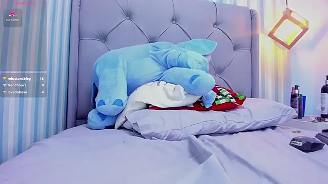 Snapshot of LINASTARK chatting on January 4, 2025, 9:21 am LINASTARK online show from January 4, 2025, 9:21 am