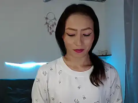 Snapshot of Sara-Guzman1 chatting on January 26, 2025, 10:02 am Sara-Guzman1 online show from January 26, 2025, 10:02 am