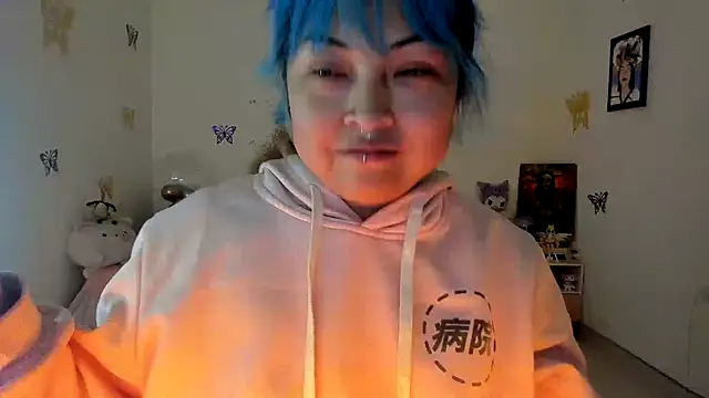 Shaddycute  online show from September 29, 2025, 3:11 am