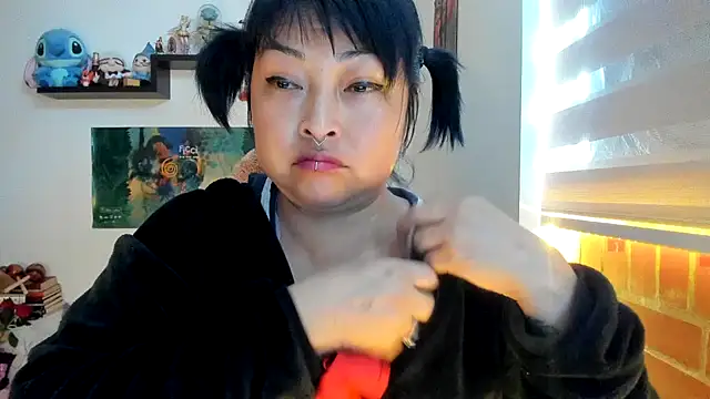 Shaddycute  online show from February 15, 2026, 2:36 pm