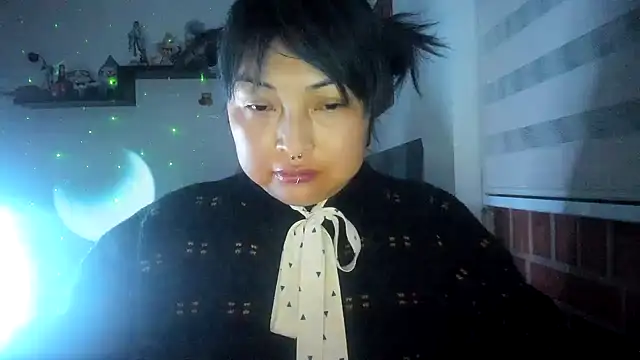 Shaddycute  online show from April 10, 2026, 1:55 am