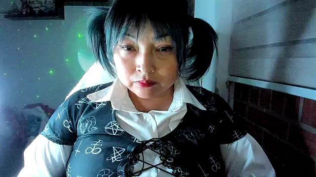 Shaddycute  online show from June 13, 2026, 2:42 am