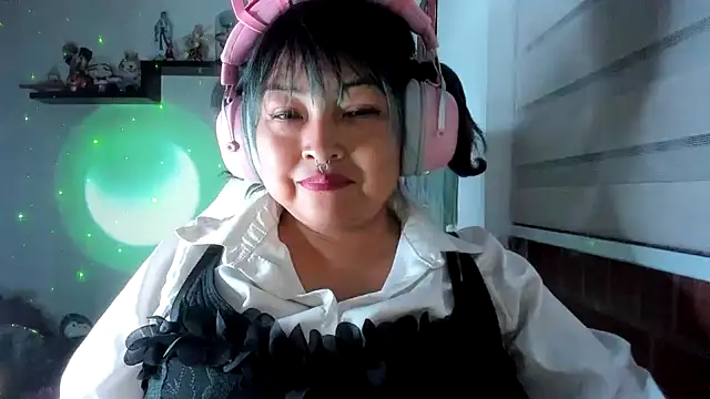 Shaddycute  online show from June 21, 2026, 1:30 am