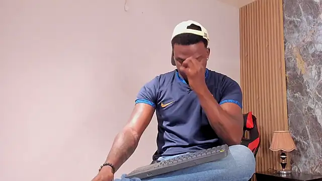 Troykhalil online show from September 9, 2025, 11:59 pm