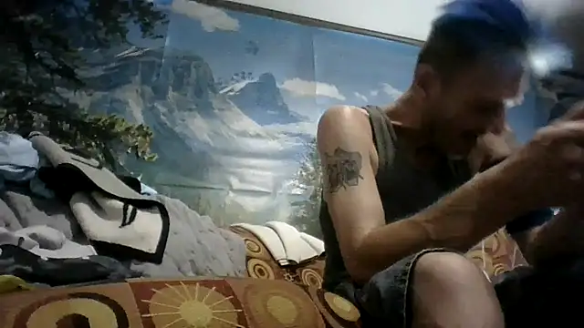 Snapshot of gettinit2wice chatting on July 5, 2026, 11:01 pm gettinit2wice online show from July 5, 2026, 11:01 pm