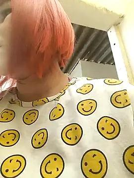 florecita9 online show from September 24, 2025, 3:26 pm