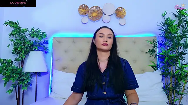 Snapshot of DaliyaArabian chatting on June 23, 2026, 12:03 pm DaliyaArabian online show from June 23, 2026, 12:03 pm